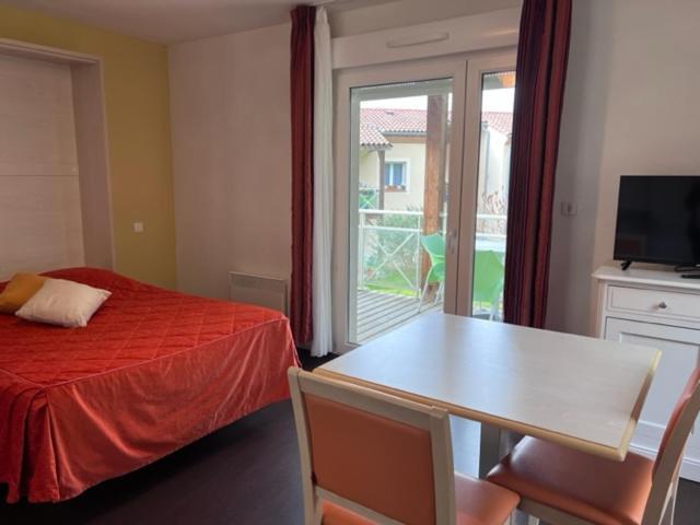 Les Bords De L'Aveyron Aparthotel Nègrepelisse Kültér fotó